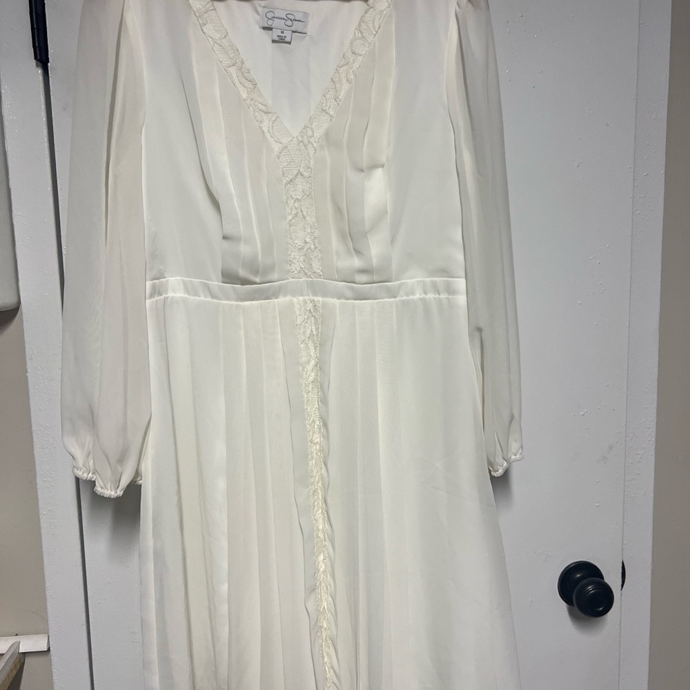 Jessica Simpson Ivory V-Neck Blouse